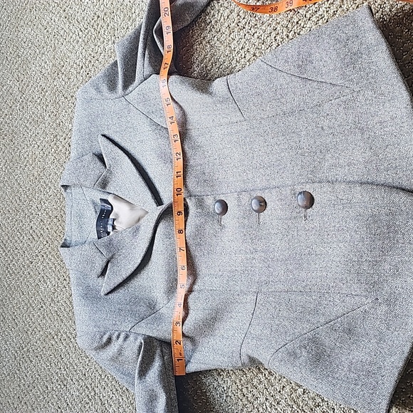 Theyskens' theory ladies wool nylon blend blazer . Brand new condition. Size 2 - Picture 7 of 12